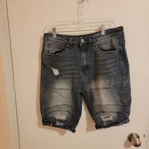 Encrypted Womens Denim Bermuda Length 11" inseam Shorts 32" Waist